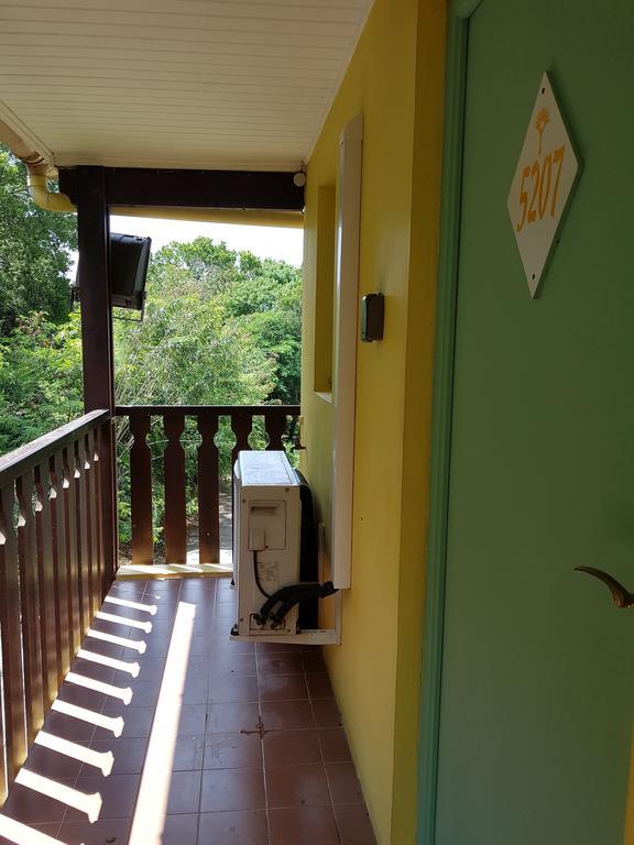 Les Hauts De Caritan Sainte-Anne Exterior foto